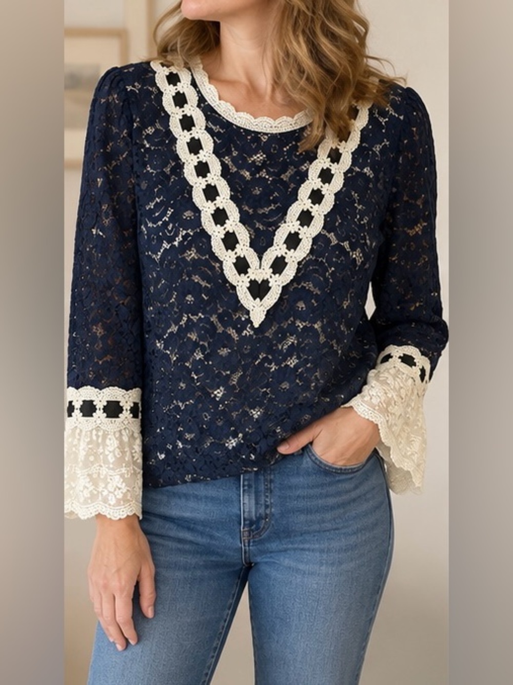 Huit Lace Top
